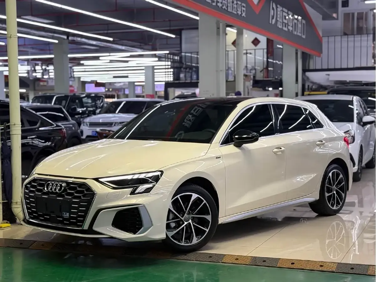 2022 Audi A3 1.4T 150HP L4 7DCT