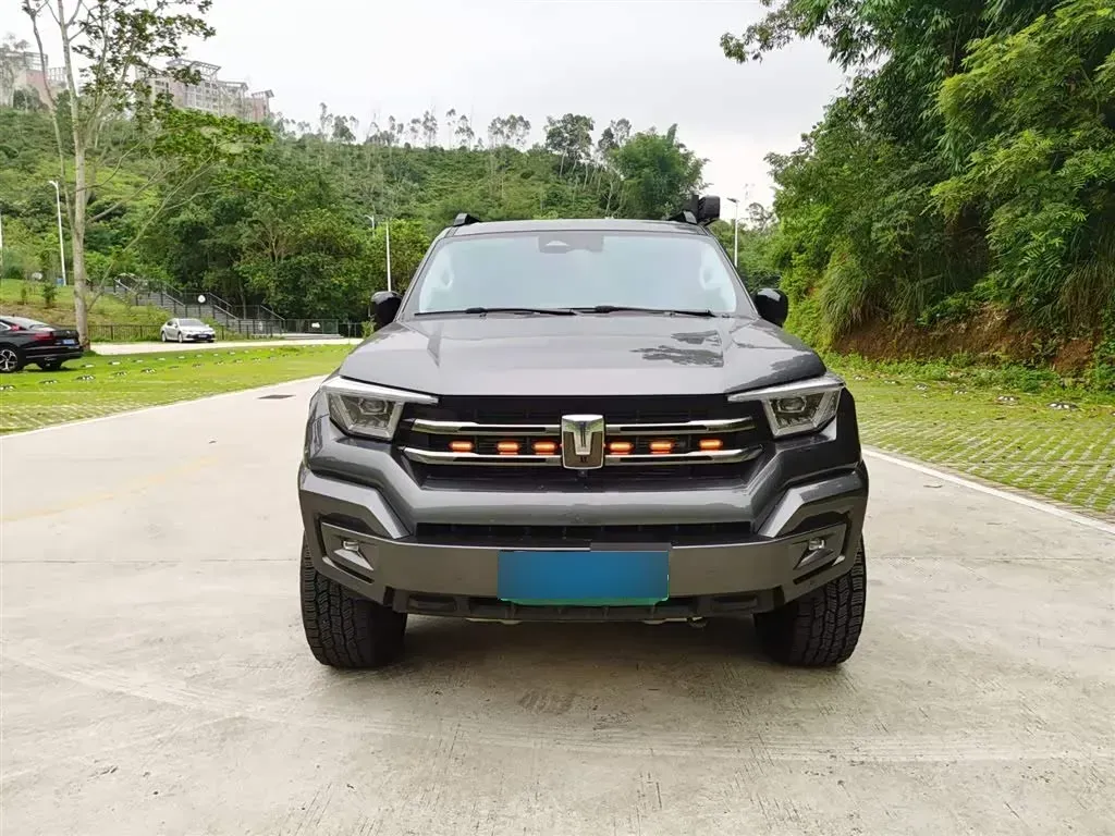 2024 Tank 400 2.0T 252HP L4 9AT PHEV 36.7/37.1KWH,autocango,china used car exporter,china ev exporter,chinese used car exporter,chinese used ev exporter