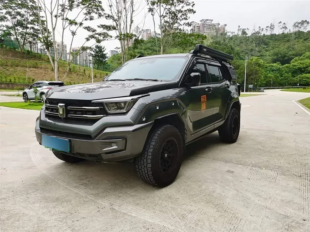 2024 Tank 400 2.0T 252HP L4 9AT PHEV 36.7/37.1KWH,autocango,china used car exporter,china ev exporter,chinese used car exporter,chinese used ev exporter
