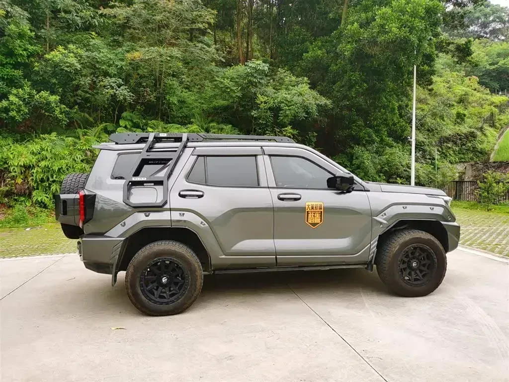 2024 Tank 400 2.0T 252HP L4 9AT PHEV 36.7/37.1KWH,autocango,china used car exporter,china ev exporter,chinese used car exporter,chinese used ev exporter