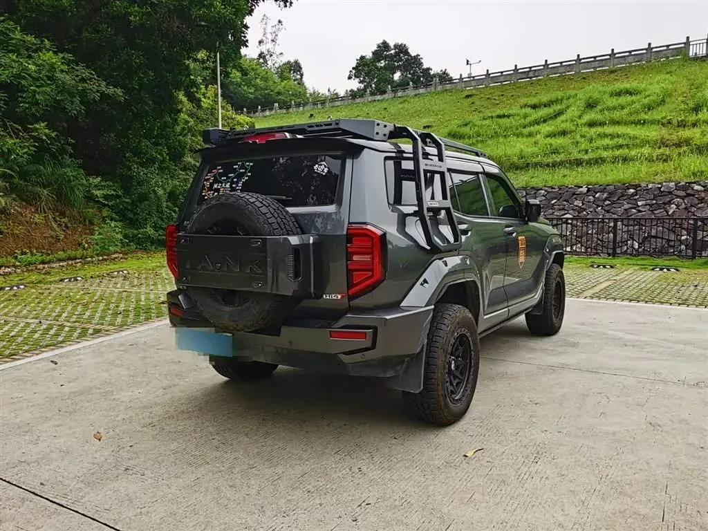 2024 Tank 400 2.0T 252HP L4 9AT PHEV 36.7/37.1KWH,autocango,china used car exporter,china ev exporter,chinese used car exporter,chinese used ev exporter