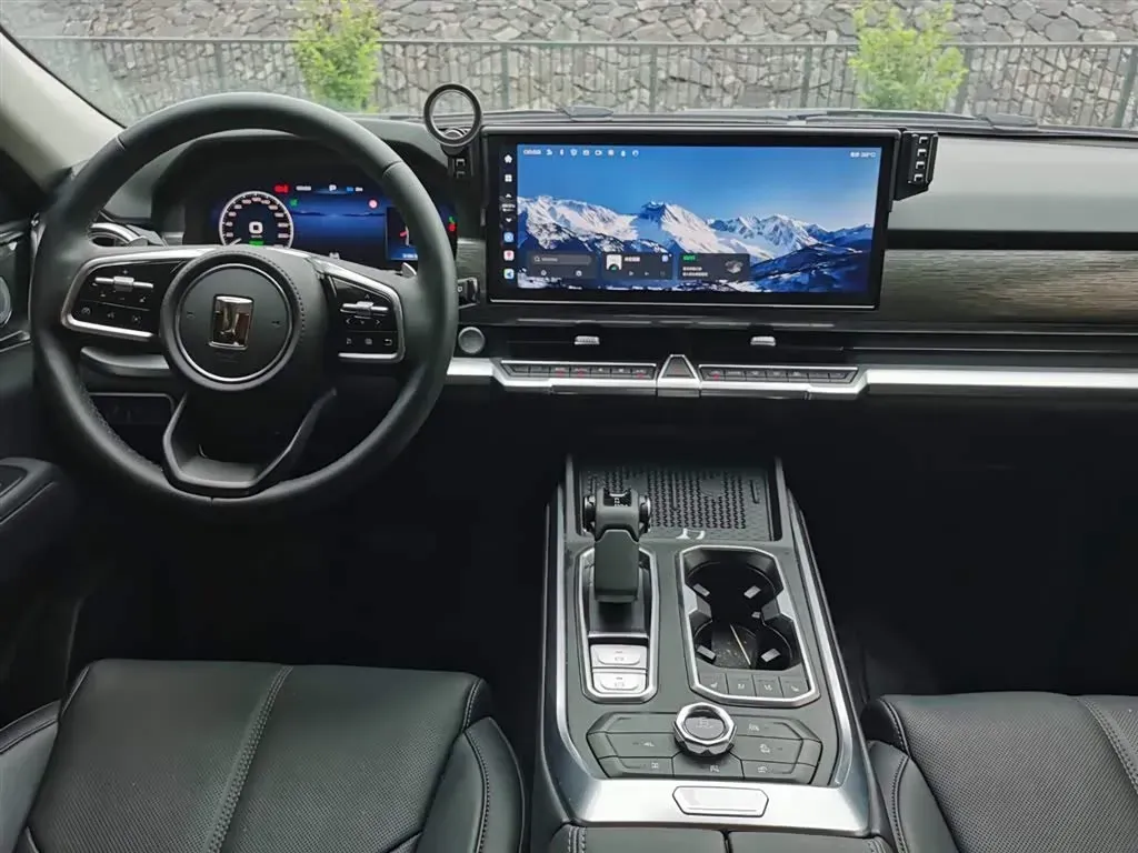 2024 Tank 400 2.0T 252HP L4 9AT PHEV 36.7/37.1KWH,autocango,china used car exporter,china ev exporter,chinese used car exporter,chinese used ev exporter