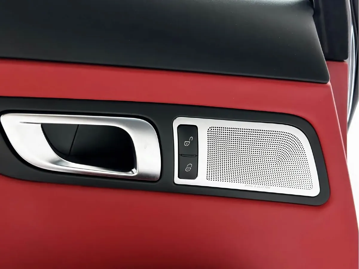 2013 Mercedes-Benz SLS AMG 6.2L 571HP V8 7DCT,autocango,china used car exporter,china ev exporter,chinese used car exporter,chinese used ev exporter