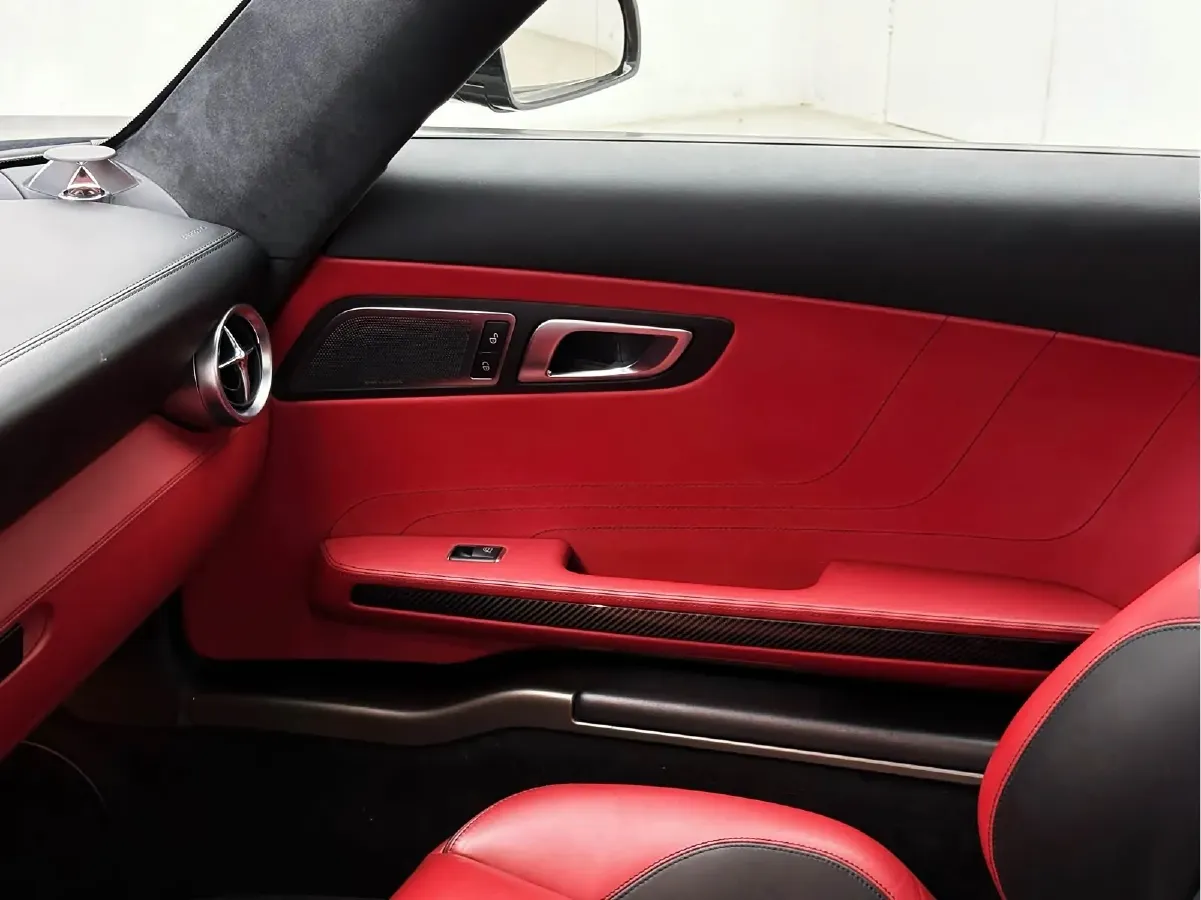 2013 Mercedes-Benz SLS AMG 6.2L 571HP V8 7DCT,autocango,china used car exporter,china ev exporter,chinese used car exporter,chinese used ev exporter