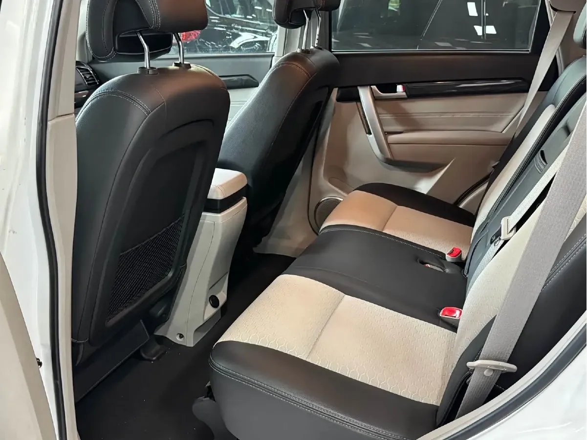 2014 Chevrolet Captiva 2.4L 167HP L4 6AT,autocango,china used car exporter,china ev exporter,chinese used car exporter,chinese used ev exporter