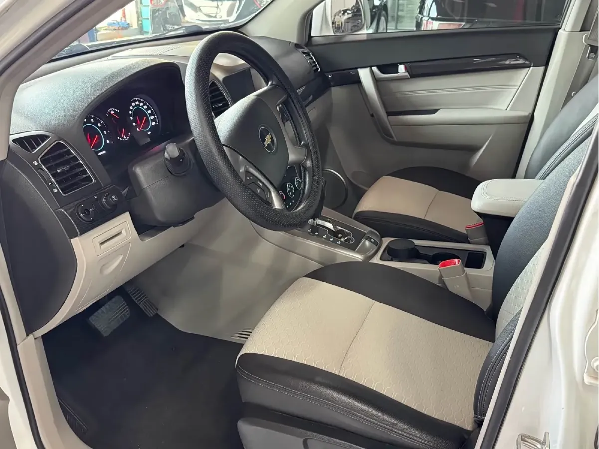 2014 Chevrolet Captiva 2.4L 167HP L4 6AT,autocango,china used car exporter,china ev exporter,chinese used car exporter,chinese used ev exporter