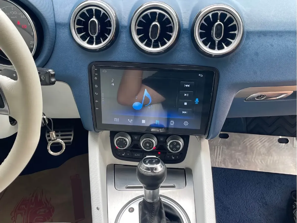 2011 Audi TT 2.0T 211HP L4 6DCT,autocango,china used car exporter,china ev exporter,chinese used car exporter,chinese used ev exporter