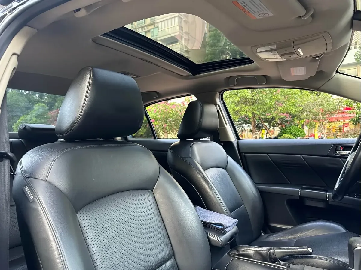 2010 Suzuki Kizashi 2.4L 178HP L4 CVT,autocango,china used car exporter,china ev exporter,chinese used car exporter,chinese used ev exporter