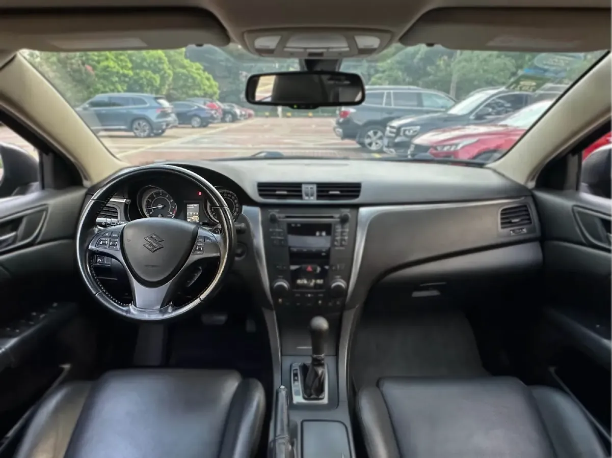 2010 Suzuki Kizashi 2.4L 178HP L4 CVT,autocango,china used car exporter,china ev exporter,chinese used car exporter,chinese used ev exporter