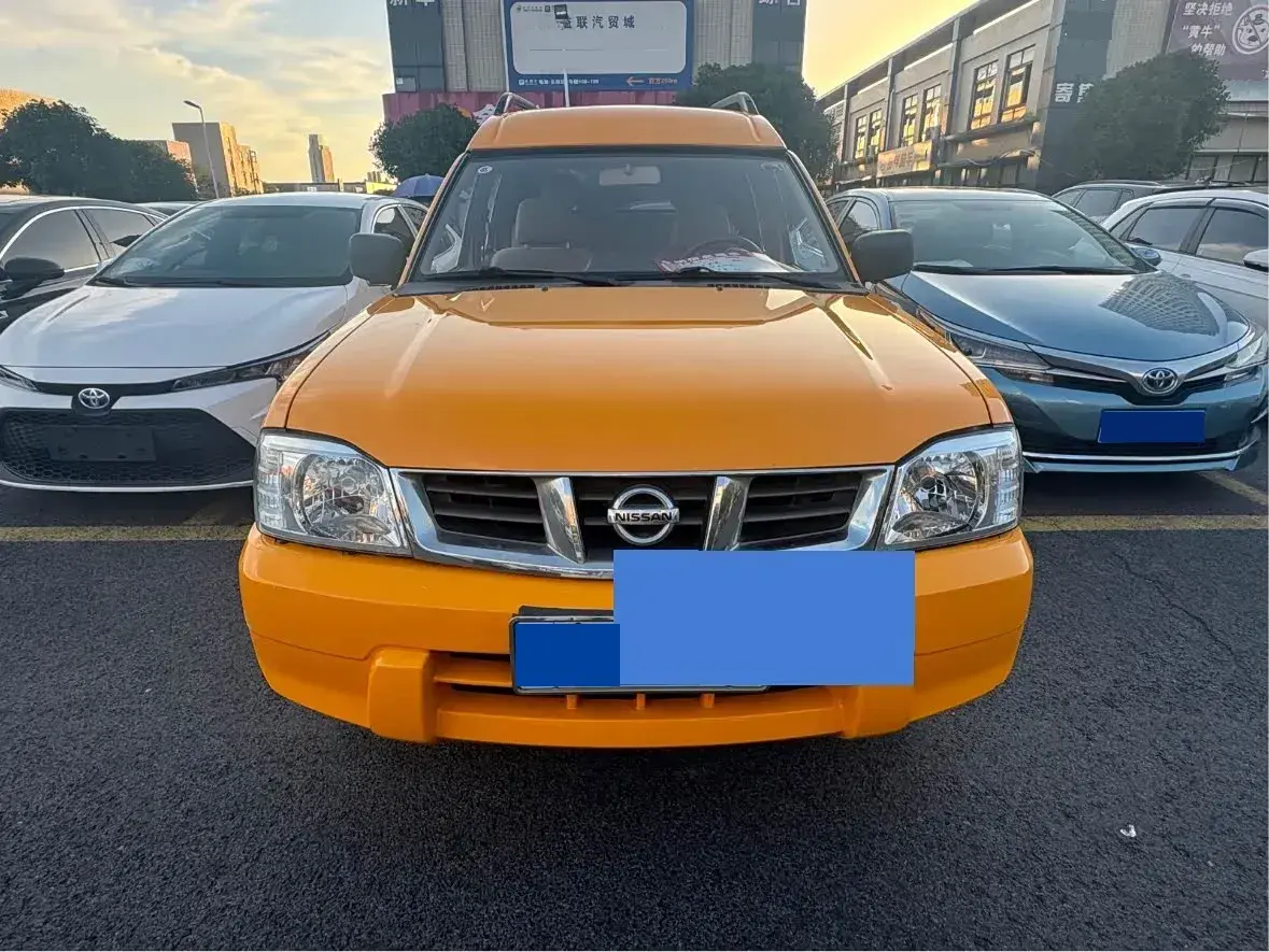 2013 Nissan ZN 2.4L 150HP L4 5MT