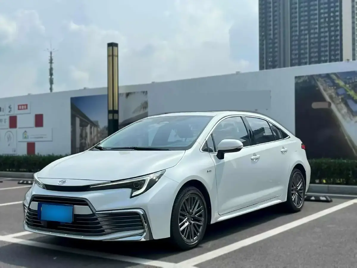 2024 Toyota Paptor 2.0L 152HP L4 E-CVT Hybrid