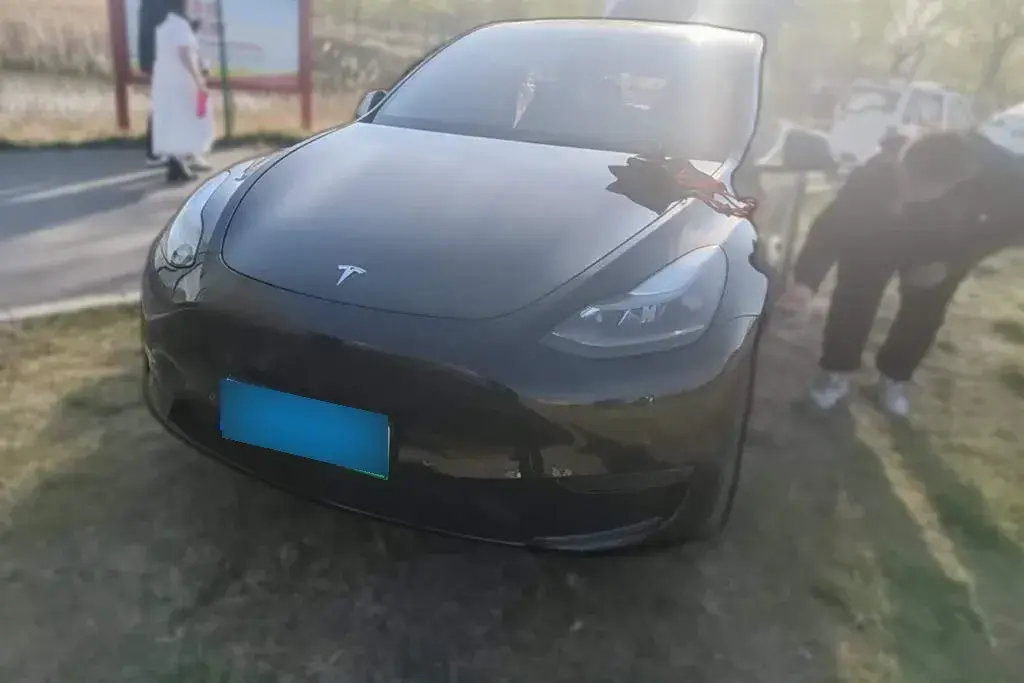 2021 Tesla Model Y BEV 60KWH