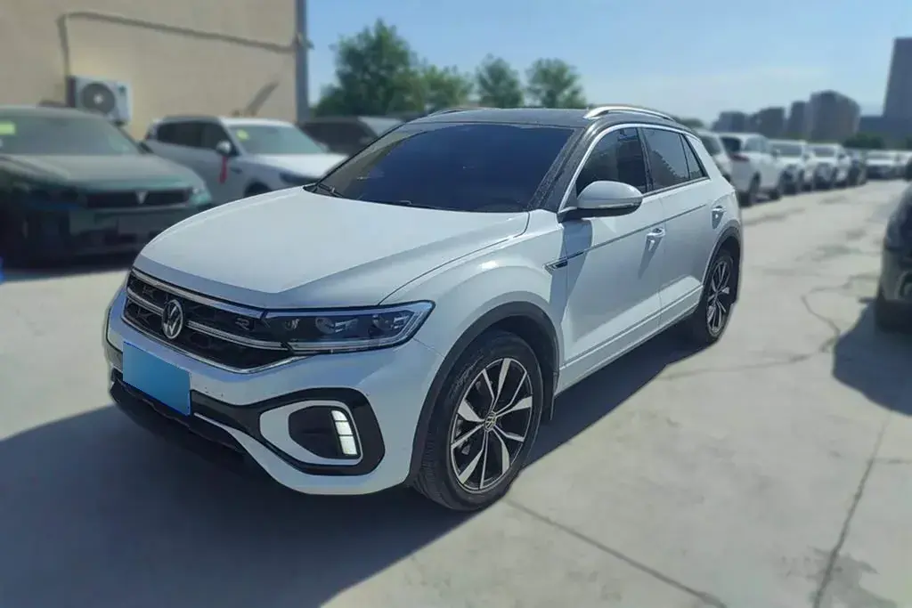 2023 Volkswagen T-Roc 1.5T 160HP L4 7DCT