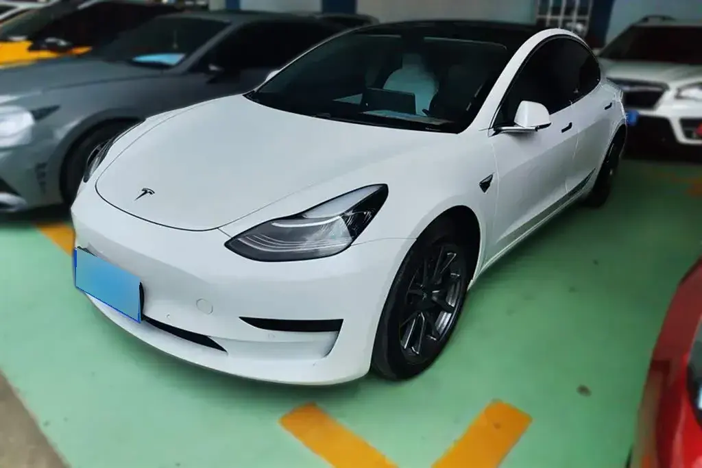 2019 Tesla Model 3 BEV 52KWH