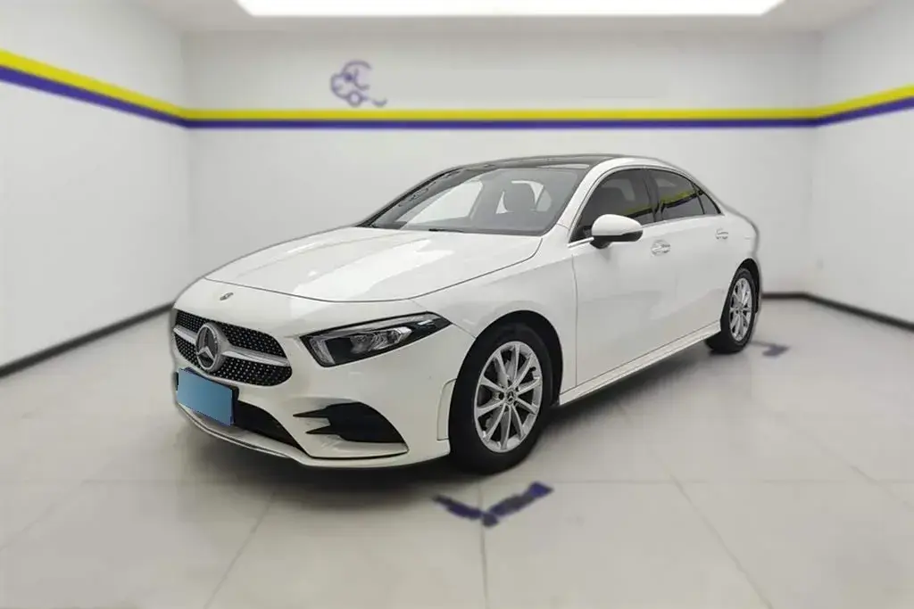 2020 Mercedes-Benz A Class 1.3T 163HP L4 7DCT