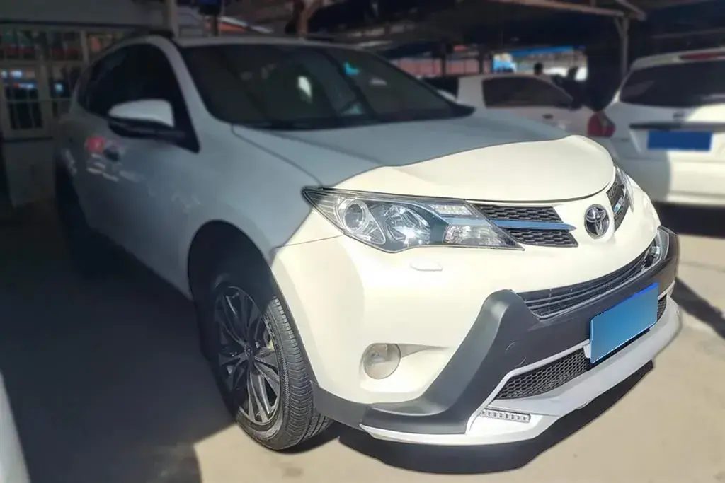 2015 Toyota RAV4 2.5L 180HP L4 6AT