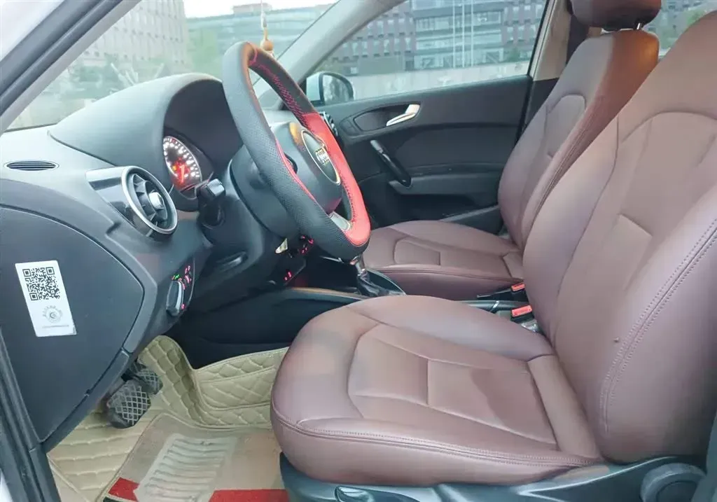 2014 Audi A1 1.4T 122HP L4 7DCT,autocango,china used car exporter,china ev exporter,chinese used car exporter,chinese used ev exporter