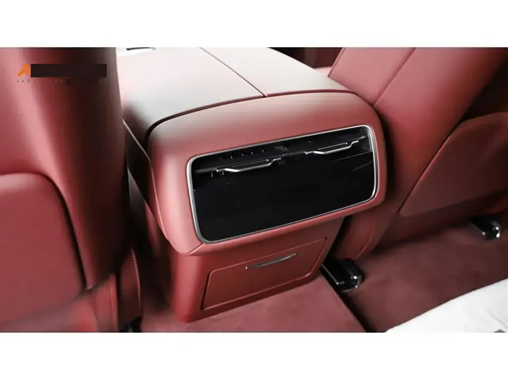 2024 Tank 700 3.0T 360HP V6 9AT PHEV 37.1KWH,autocango,china used car exporter,china ev exporter,chinese used car exporter,chinese used ev exporter