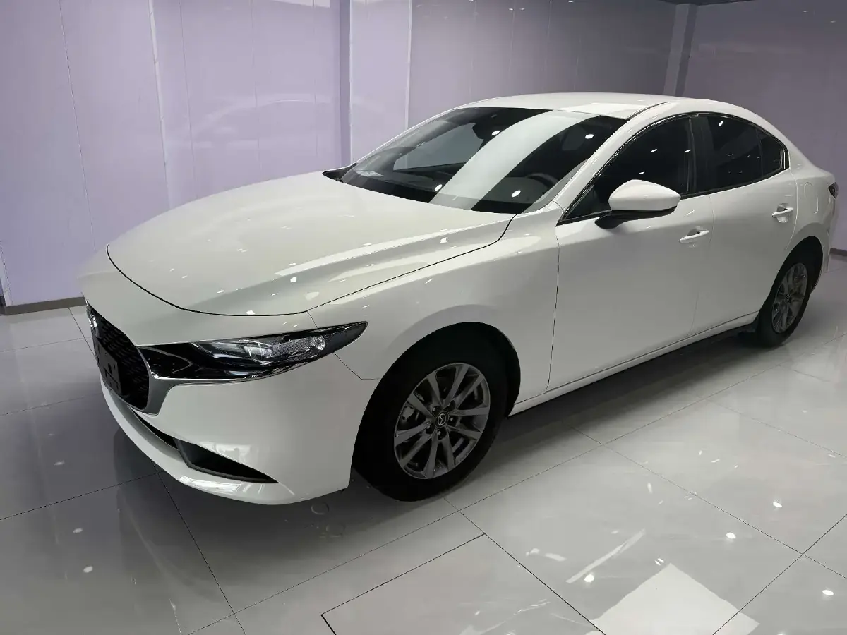 2021 Mazda 3 Axela 1.5L 117HP L4 6MT