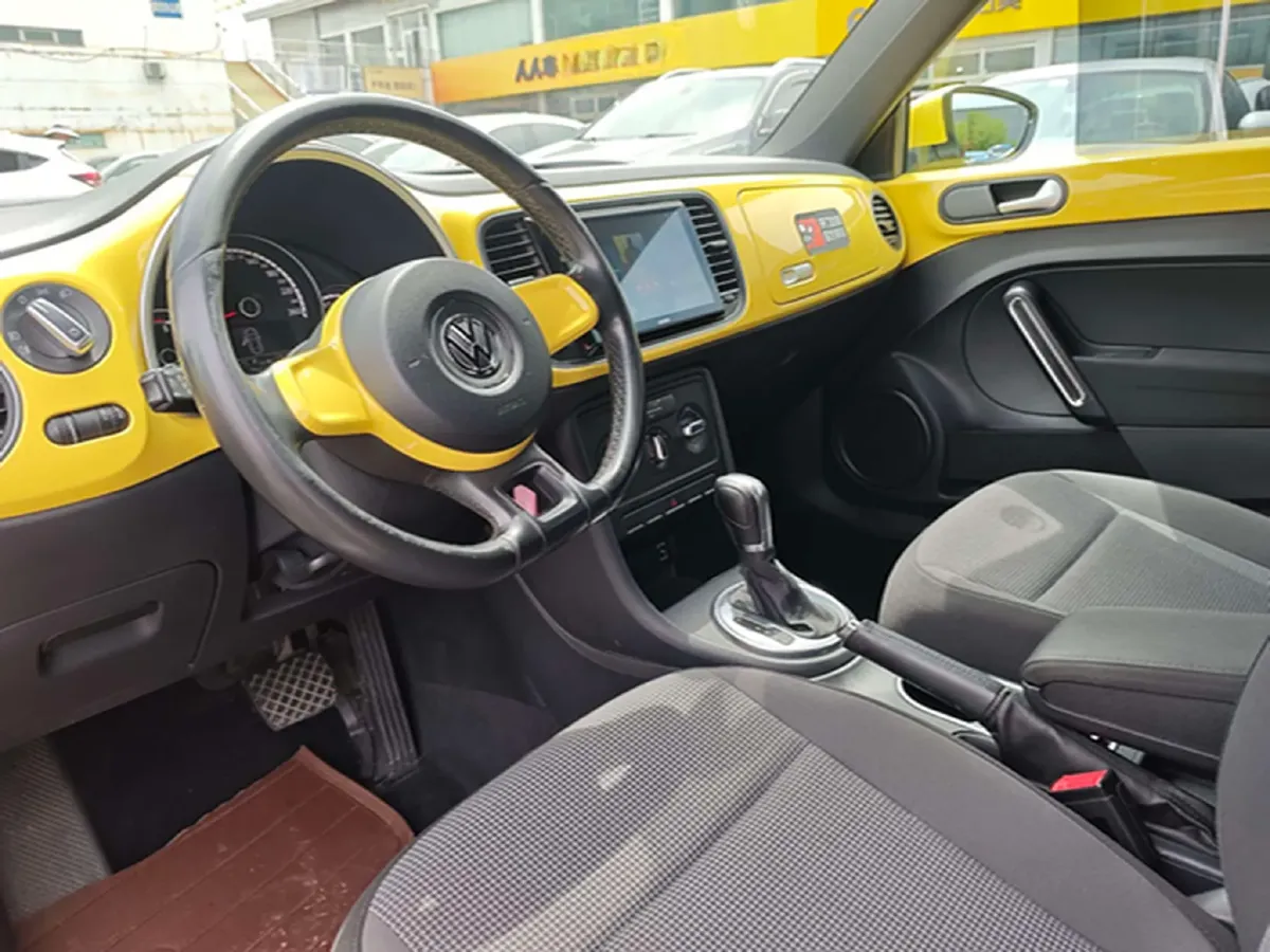 2014 Volkswagen Beetle 1.2T 105HP L4 7DCT,autocango,china used car exporter,china ev exporter,chinese used car exporter,chinese used ev exporter
