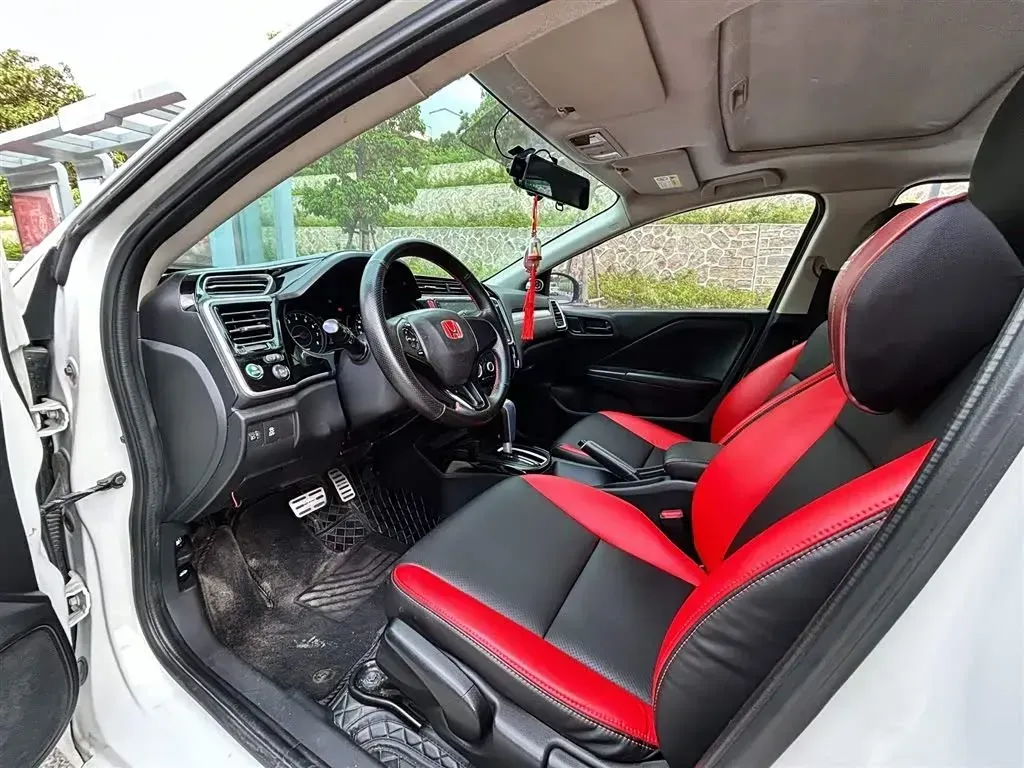 2017 Honda Gienia 1.5L 131HP L4 CVT,autocango,china used car exporter,china ev exporter,chinese used car exporter,chinese used ev exporter