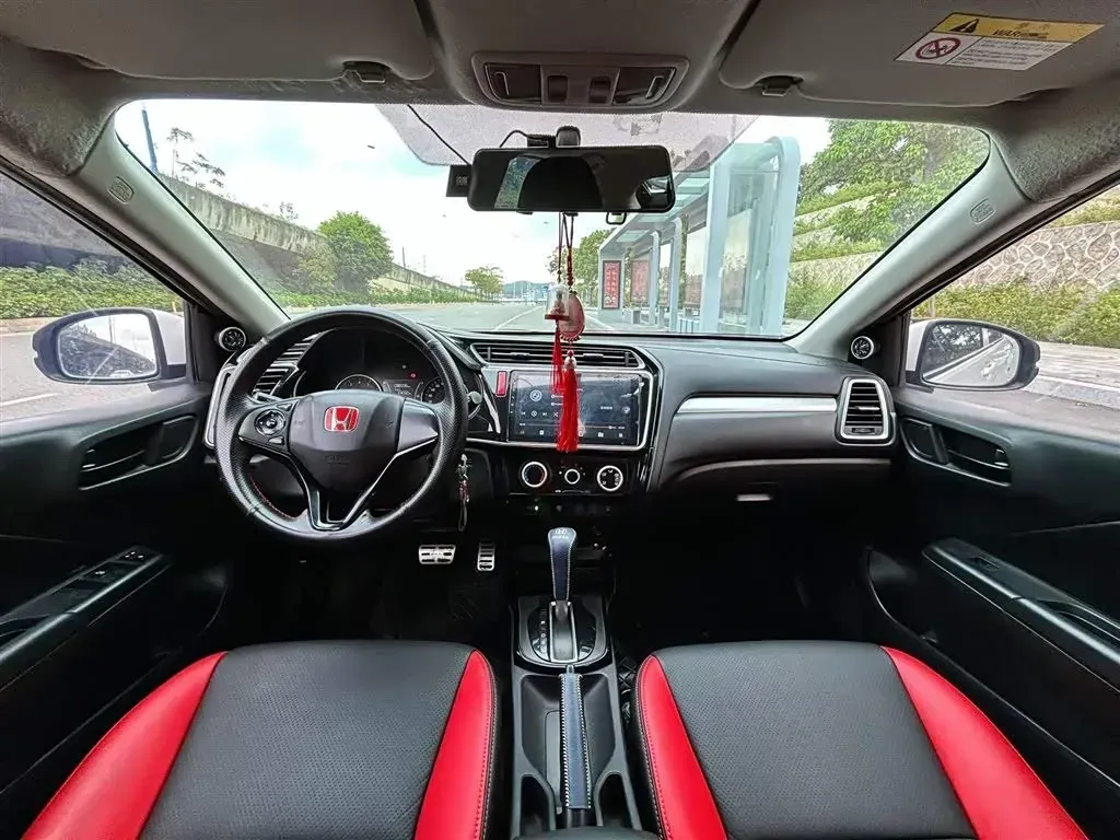 2017 Honda Gienia 1.5L 131HP L4 CVT,autocango,china used car exporter,china ev exporter,chinese used car exporter,chinese used ev exporter