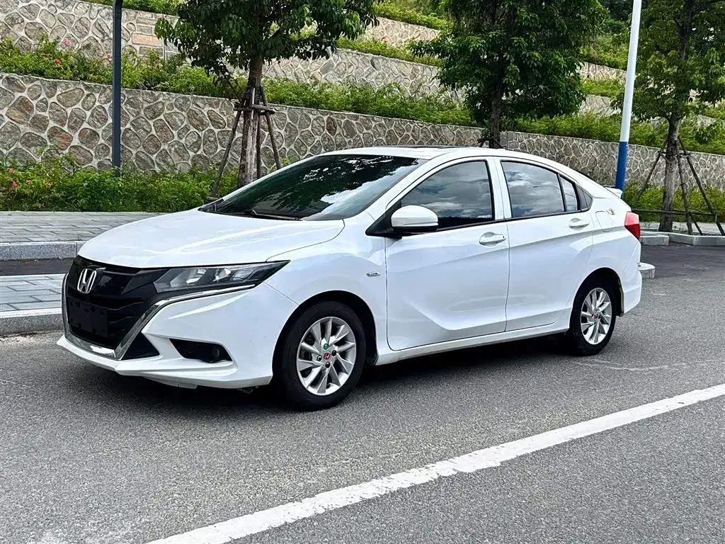 2017 Honda Gienia 1.5L 131HP L4 CVT