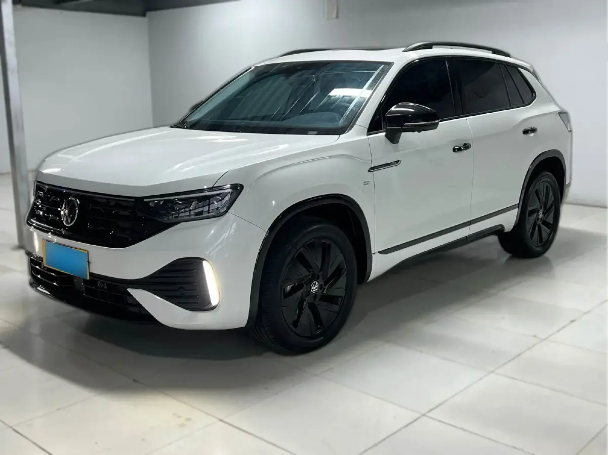 2023 Volkswagen Tayron 2.0T 220HP L4 7DCT