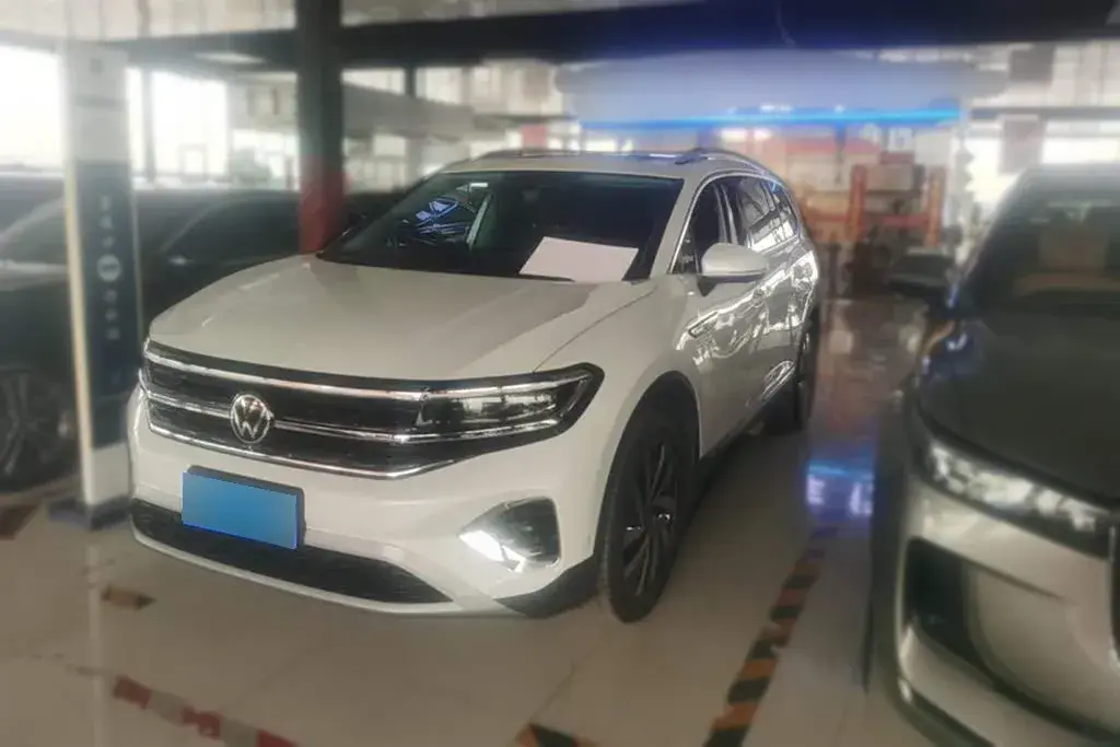 2021 Volkswagen Talagon 2.0T 220HP L4 7DCT