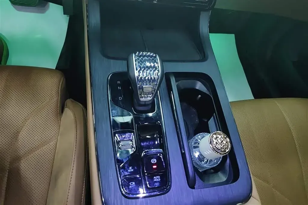 2024 GAC Trumpchi ES9 2.0T 190HP L4 2DHT PHEV 25.57KWH,autocango,china used car exporter,china ev exporter,chinese used car exporter,chinese used ev exporter