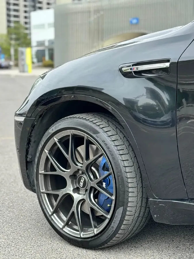 2013 BMW X6 M 4.4T 555HP V8 6AT,autocango,china used car exporter,china ev exporter,chinese used car exporter,chinese used ev exporter