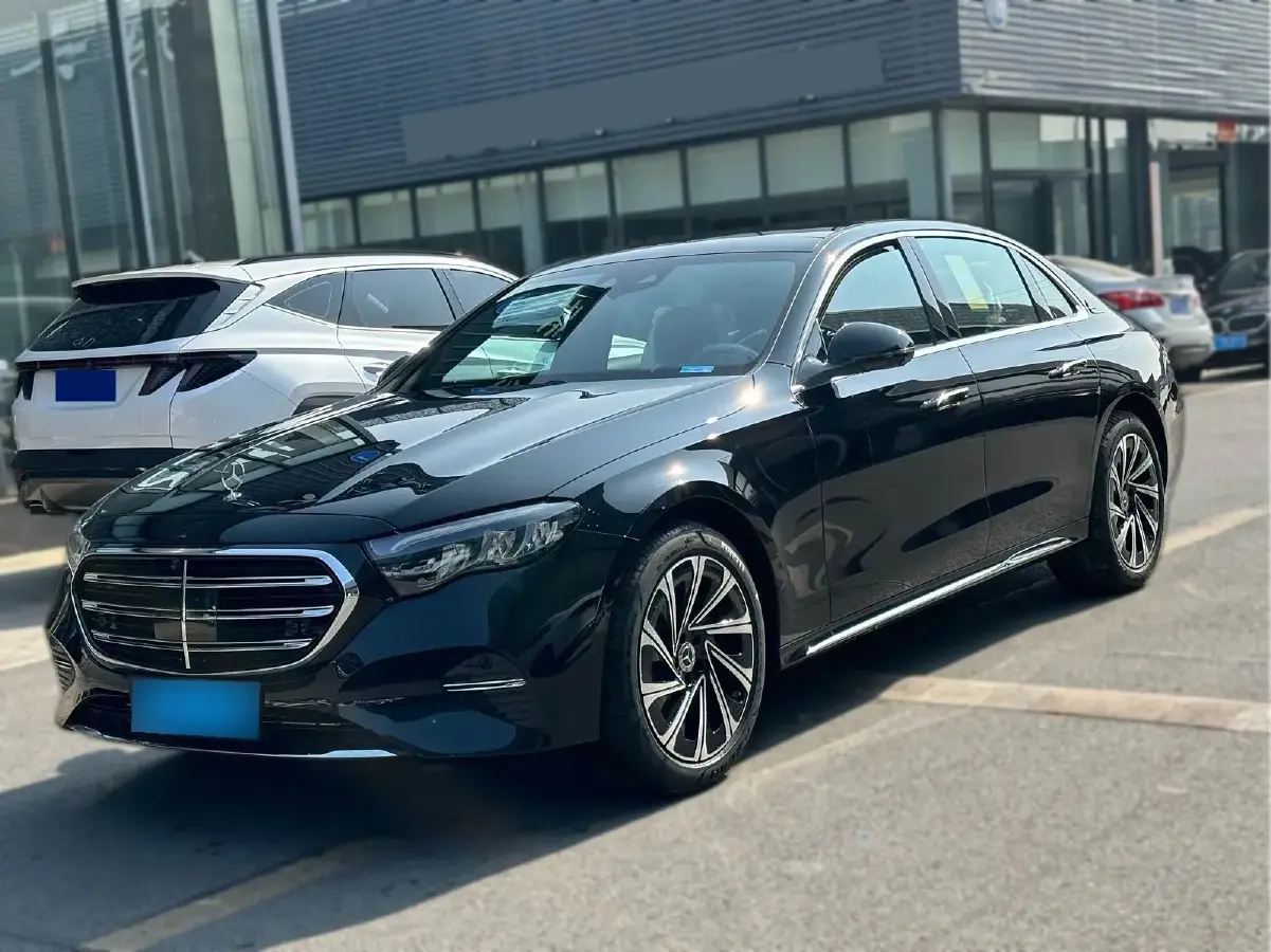 2025 Mercedes-Benz E Class 2.0T 258HP L4 9AT