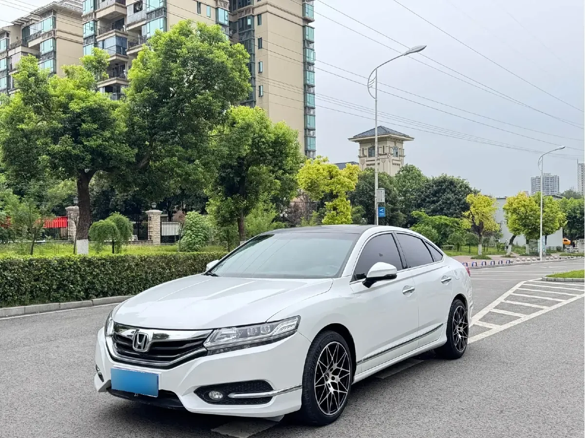 2015 Honda Spirior 2.0L 155HP L4 CVT,autocango,china used car exporter,china ev exporter,chinese used car exporter,chinese used ev exporter