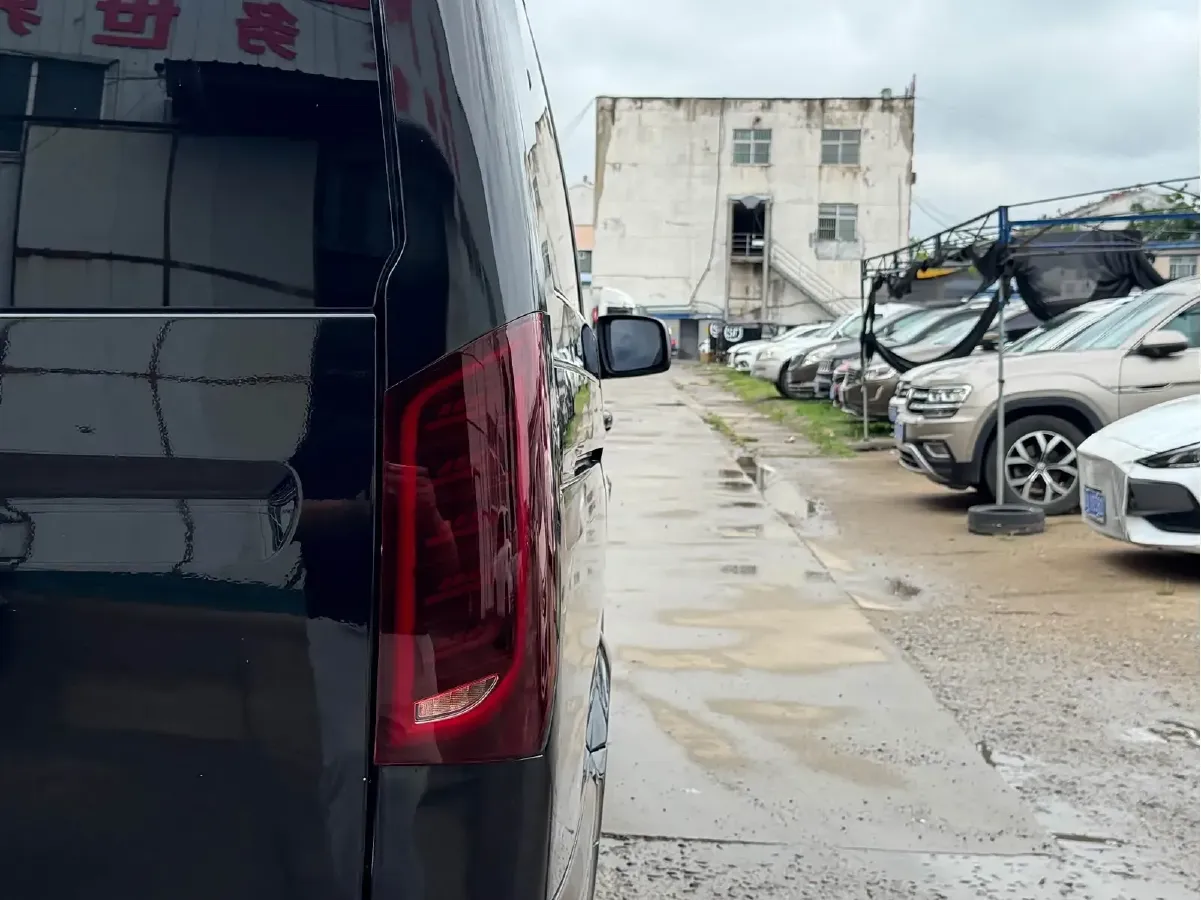 2013 Mercedes-Benz Viano 3.5L 258HP V6 5AT,autocango,china used car exporter,china ev exporter,chinese used car exporter,chinese used ev exporter