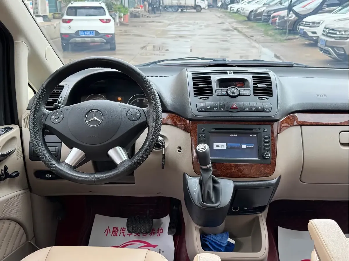 2013 Mercedes-Benz Viano 3.5L 258HP V6 5AT,autocango,china used car exporter,china ev exporter,chinese used car exporter,chinese used ev exporter