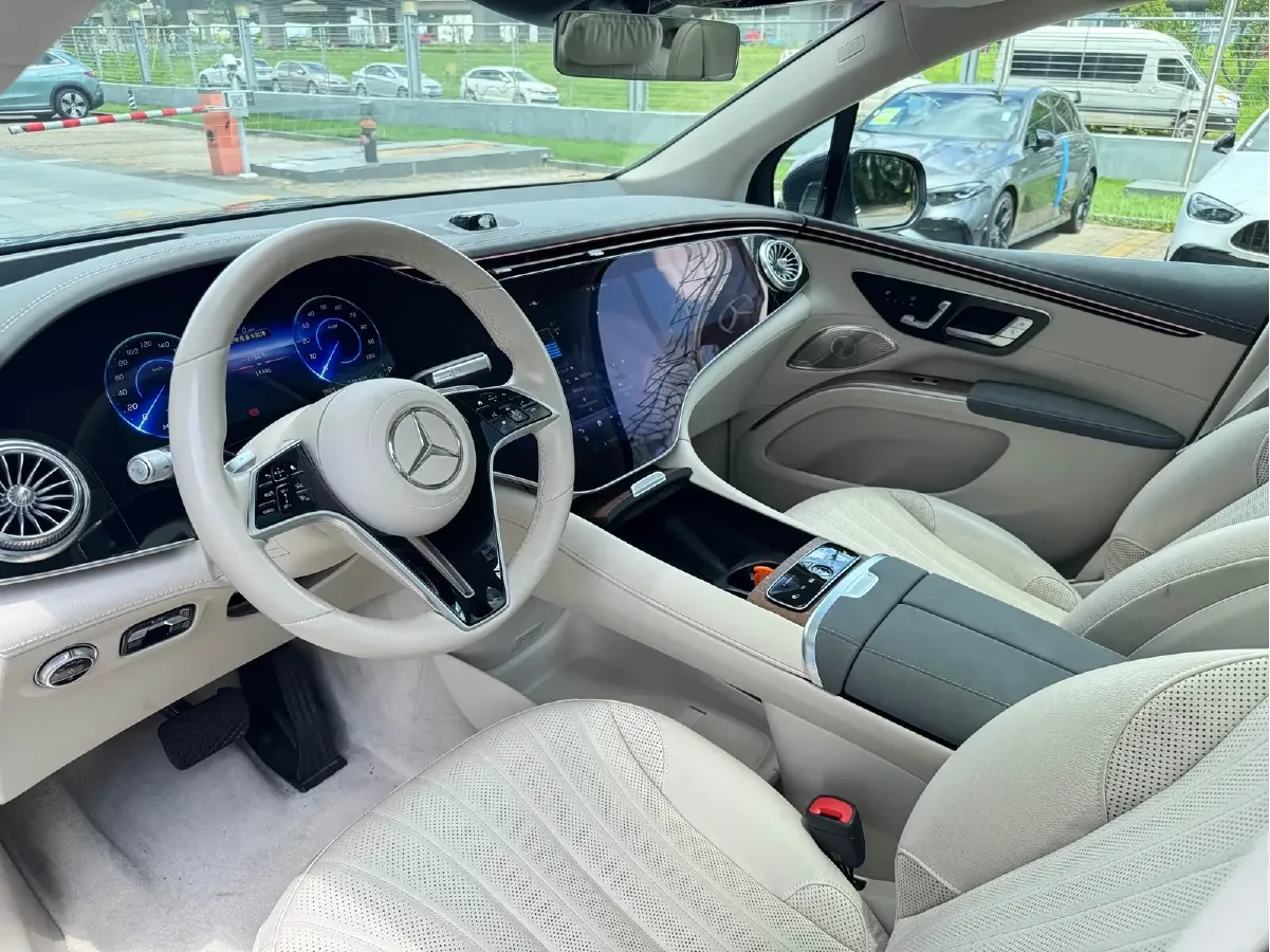 2023 Mercedes-Benz EQS SUV BEV 111.8KWH,autocango,china used car exporter,china ev exporter,chinese used car exporter,chinese used ev exporter