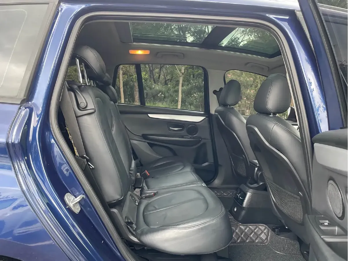 2015 BMW 2 Series SUV 1.5T 136HP L3 6AT,autocango,china used car exporter,china ev exporter,chinese used car exporter,chinese used ev exporter