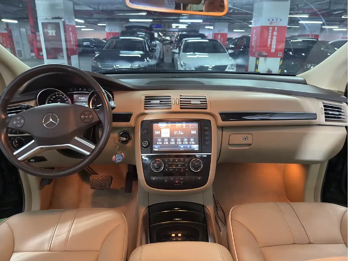 2015 Mercedes-Benz R Class 3.0T 333HP V6 7AT,autocango,china used car exporter,china ev exporter,chinese used car exporter,chinese used ev exporter