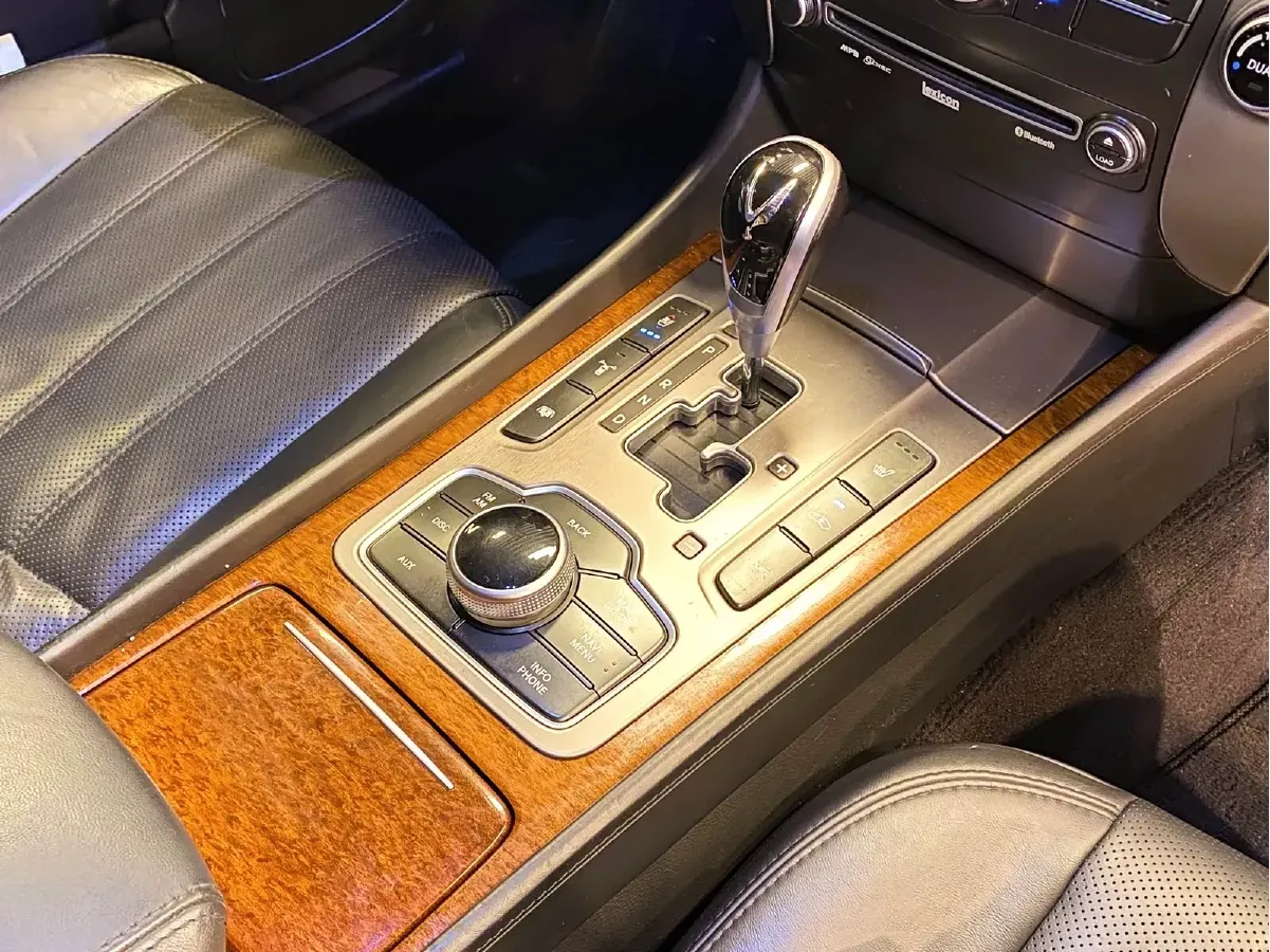 2012 Hyundai Equus 5.0L 430HP V8 8AT,autocango,china used car exporter,china ev exporter,chinese used car exporter,chinese used ev exporter