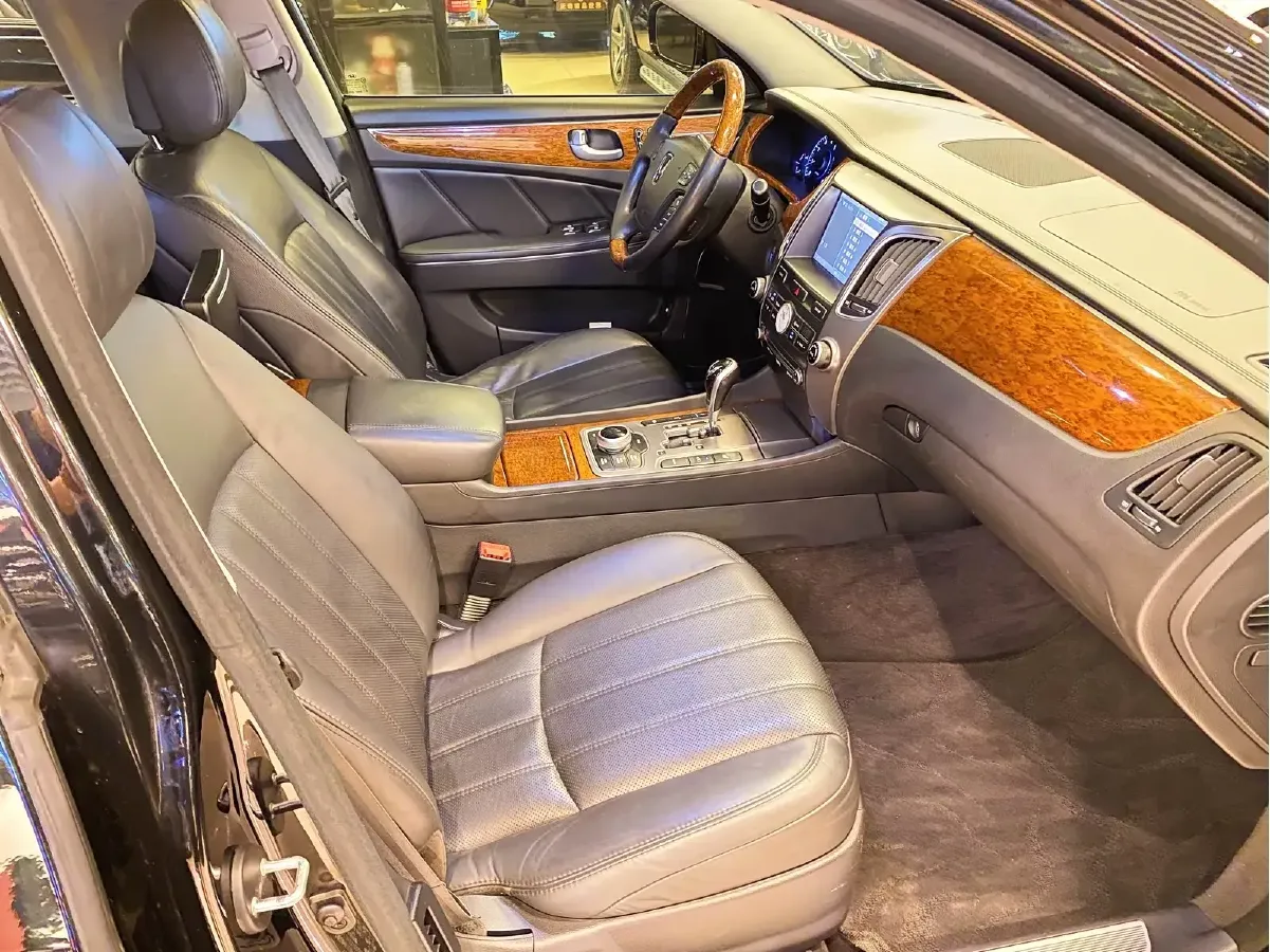 2012 Hyundai Equus 5.0L 430HP V8 8AT,autocango,china used car exporter,china ev exporter,chinese used car exporter,chinese used ev exporter