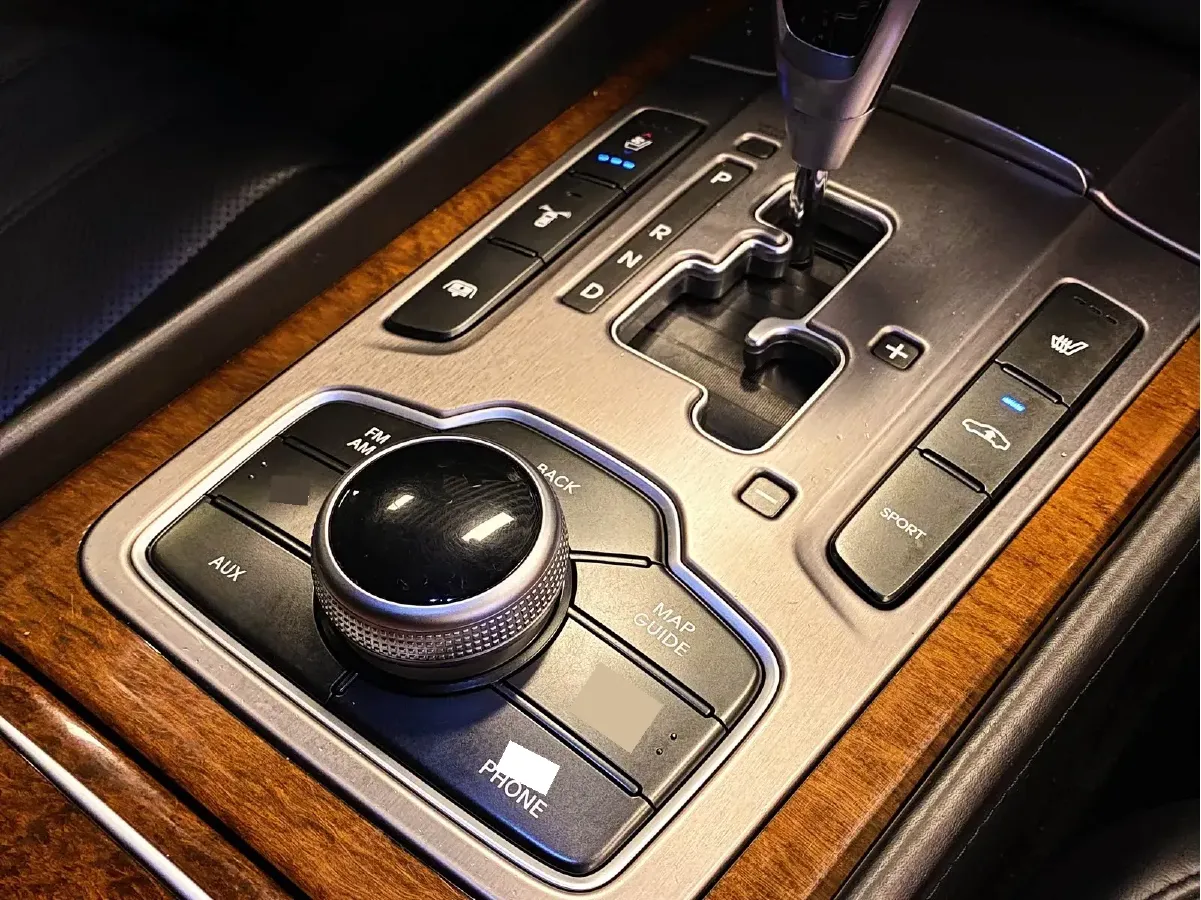 2012 Hyundai Equus 5.0L 430HP V8 8AT,autocango,china used car exporter,china ev exporter,chinese used car exporter,chinese used ev exporter