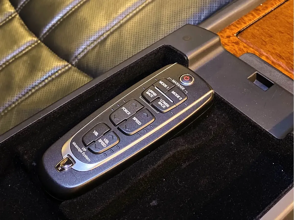 2012 Hyundai Equus 5.0L 430HP V8 8AT,autocango,china used car exporter,china ev exporter,chinese used car exporter,chinese used ev exporter