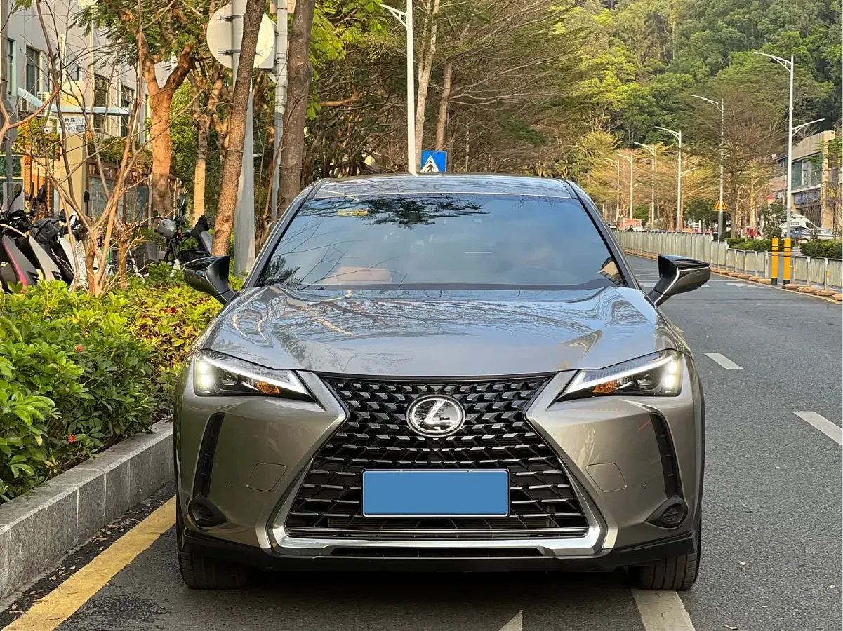 2024 Lexus UX 2.0L 152HP L4 E-CVT Hybrid,autocango,china used car exporter,china ev exporter,chinese used car exporter,chinese used ev exporter