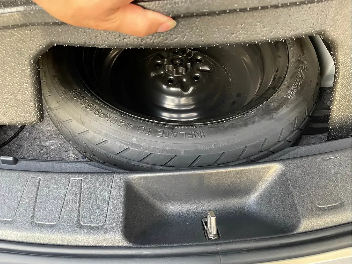 2024 Lexus UX 2.0L 152HP L4 E-CVT Hybrid,autocango,china used car exporter,china ev exporter,chinese used car exporter,chinese used ev exporter