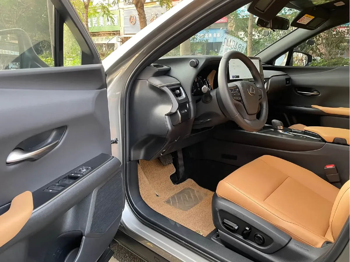 2024 Lexus UX 2.0L 152HP L4 E-CVT Hybrid,autocango,china used car exporter,china ev exporter,chinese used car exporter,chinese used ev exporter