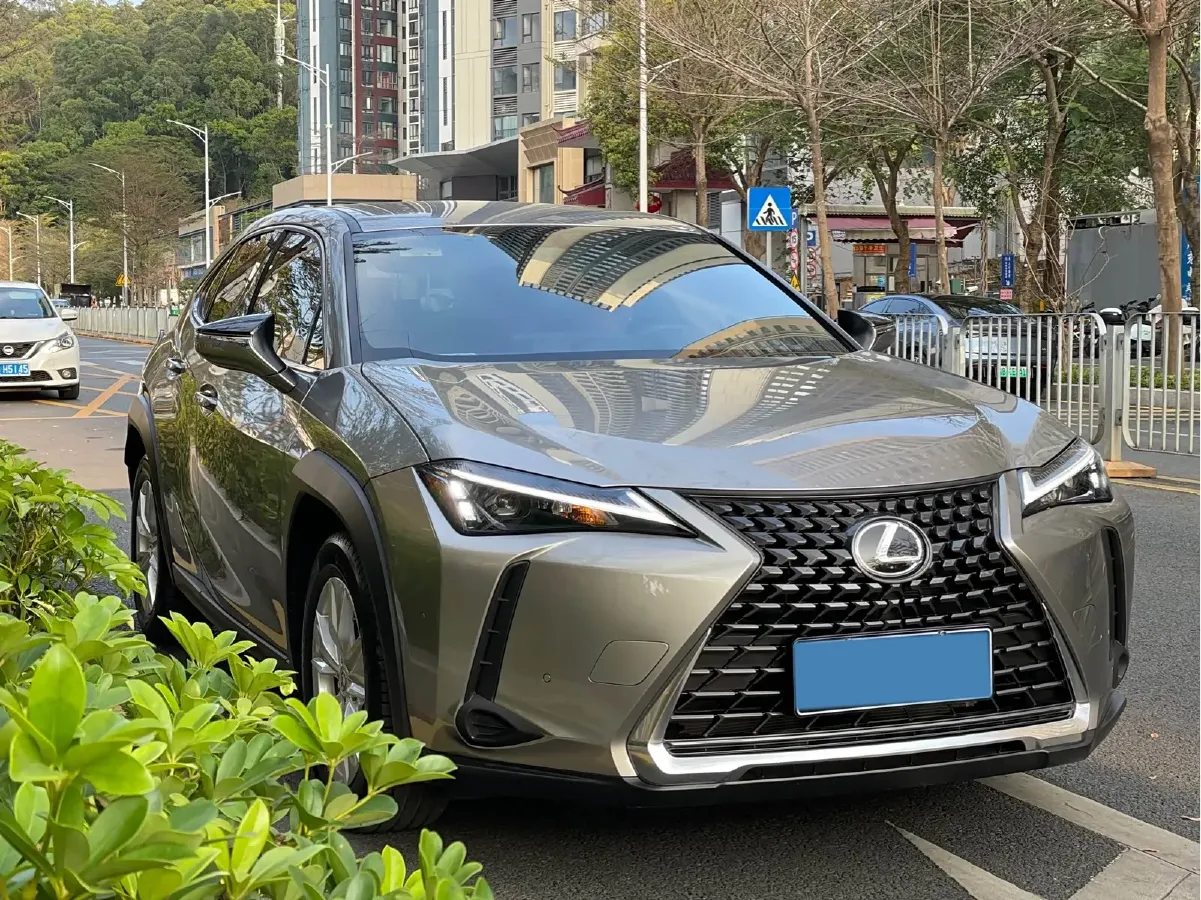 2024 Lexus UX 2.0L 152HP L4 E-CVT Hybrid,autocango,china used car exporter,china ev exporter,chinese used car exporter,chinese used ev exporter