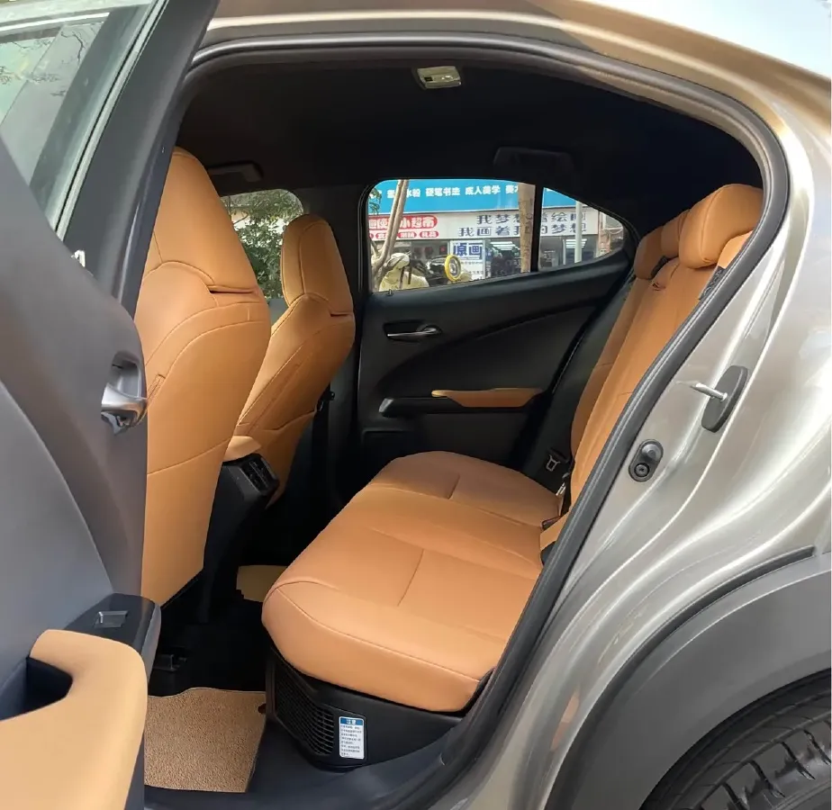 2024 Lexus UX 2.0L 152HP L4 E-CVT Hybrid,autocango,china used car exporter,china ev exporter,chinese used car exporter,chinese used ev exporter