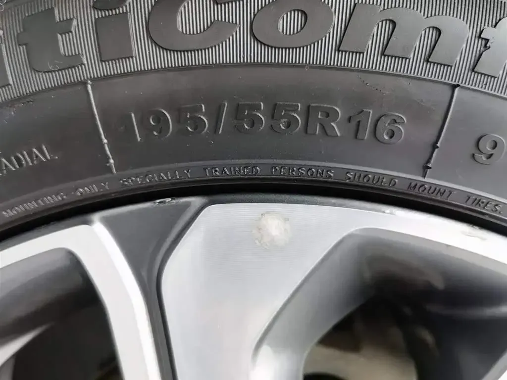 2017 Kia KX Cross 1.4L 100HP L4 6AT,autocango,china used car exporter,china ev exporter,chinese used car exporter,chinese used ev exporter