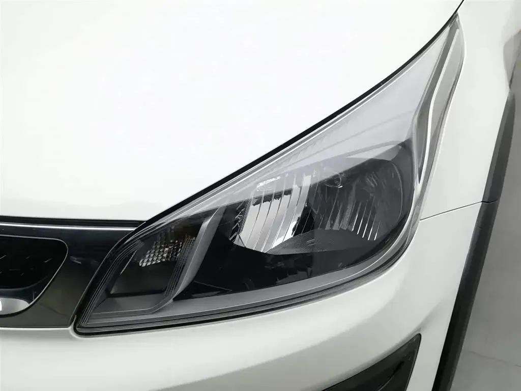 2017 Kia KX Cross 1.4L 100HP L4 6AT,autocango,china used car exporter,china ev exporter,chinese used car exporter,chinese used ev exporter