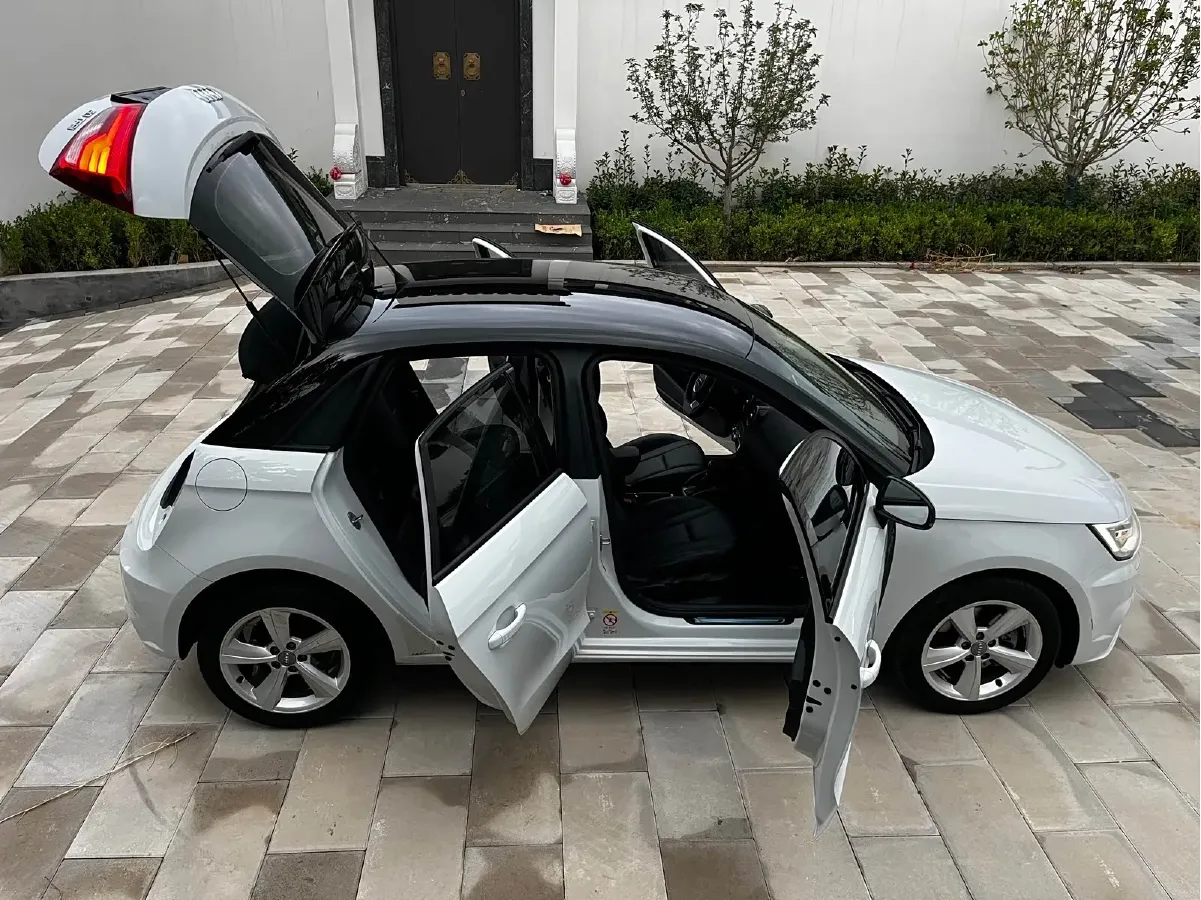 2016 Audi A1 1.4T 125HP L4 7DCT,autocango,china used car exporter,china ev exporter,chinese used car exporter,chinese used ev exporter